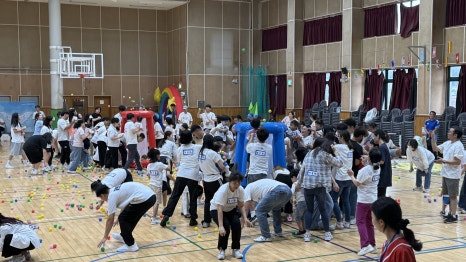 공 모으기 — 부모님도 뛰어듭니다