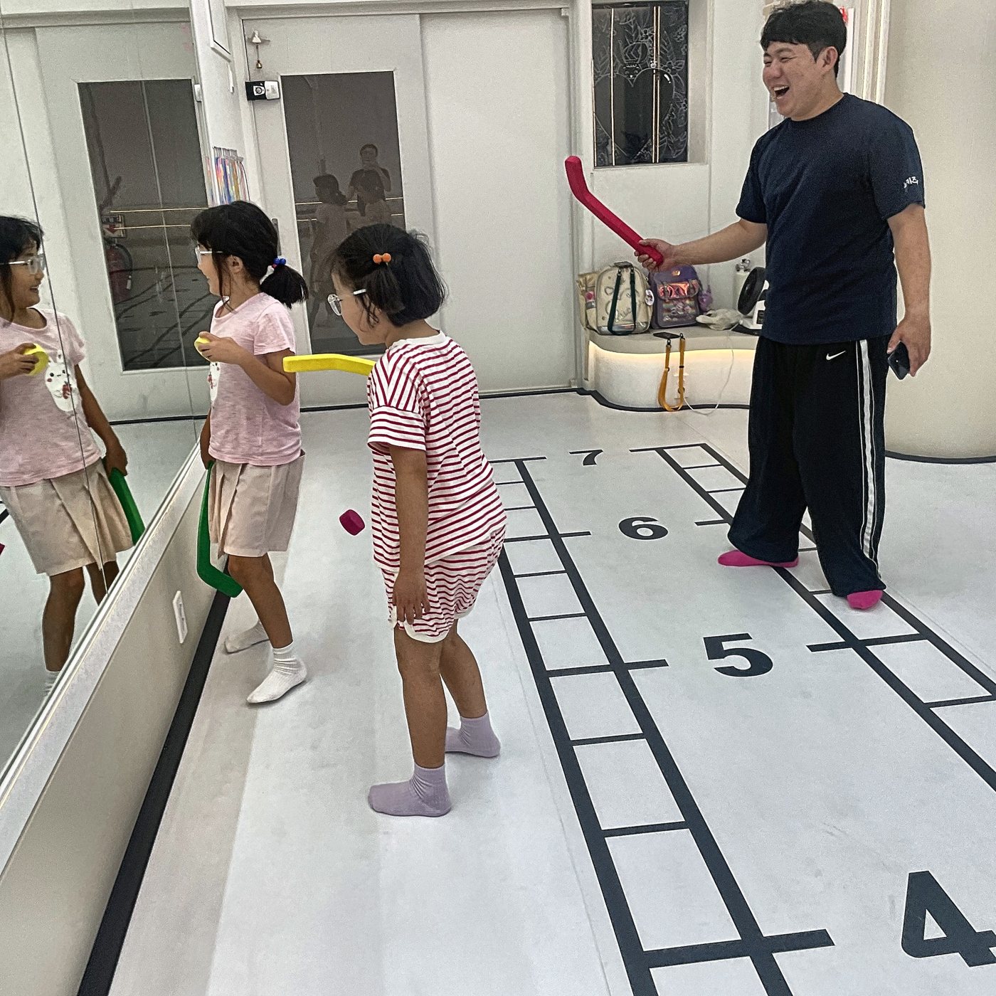 선화동 센터 수업 — 사다리 바닥에서 선생님과 아이